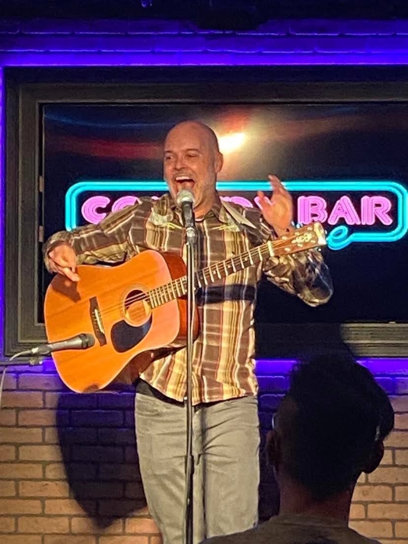 Steve Degay performing with drag queen